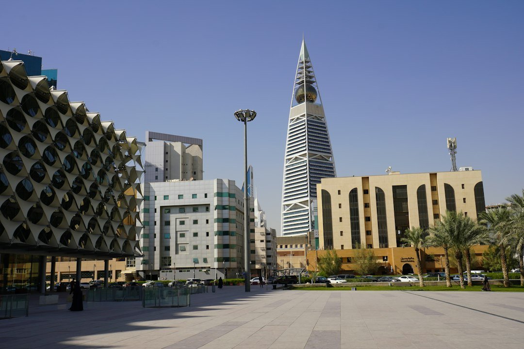 Architecture moderne de Riyad en Arabie saoudite