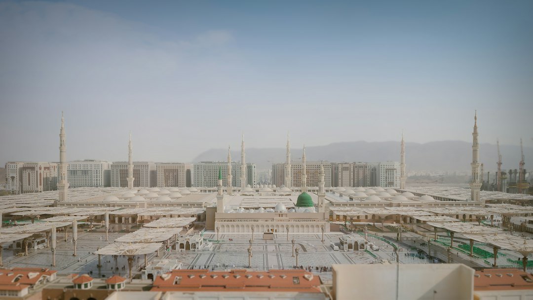 Arabie saoudite : un drone intercepté au sud de La Mecque, les Houthis démentent toute cible religieuse