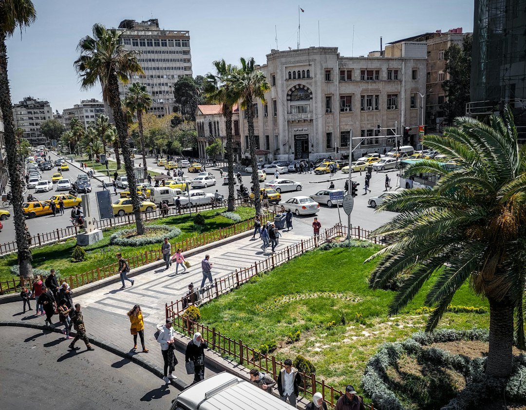 Vue de Damas illustrant les tensions et les pourparlers régionaux